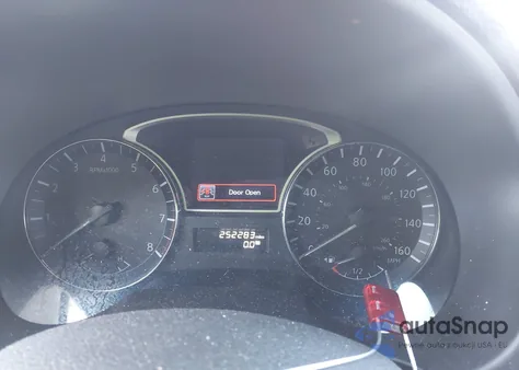 2013 Nissan Altima 2.5 S z USA, uszkodzony, nr VIN 1N4AL3AP4DN577489